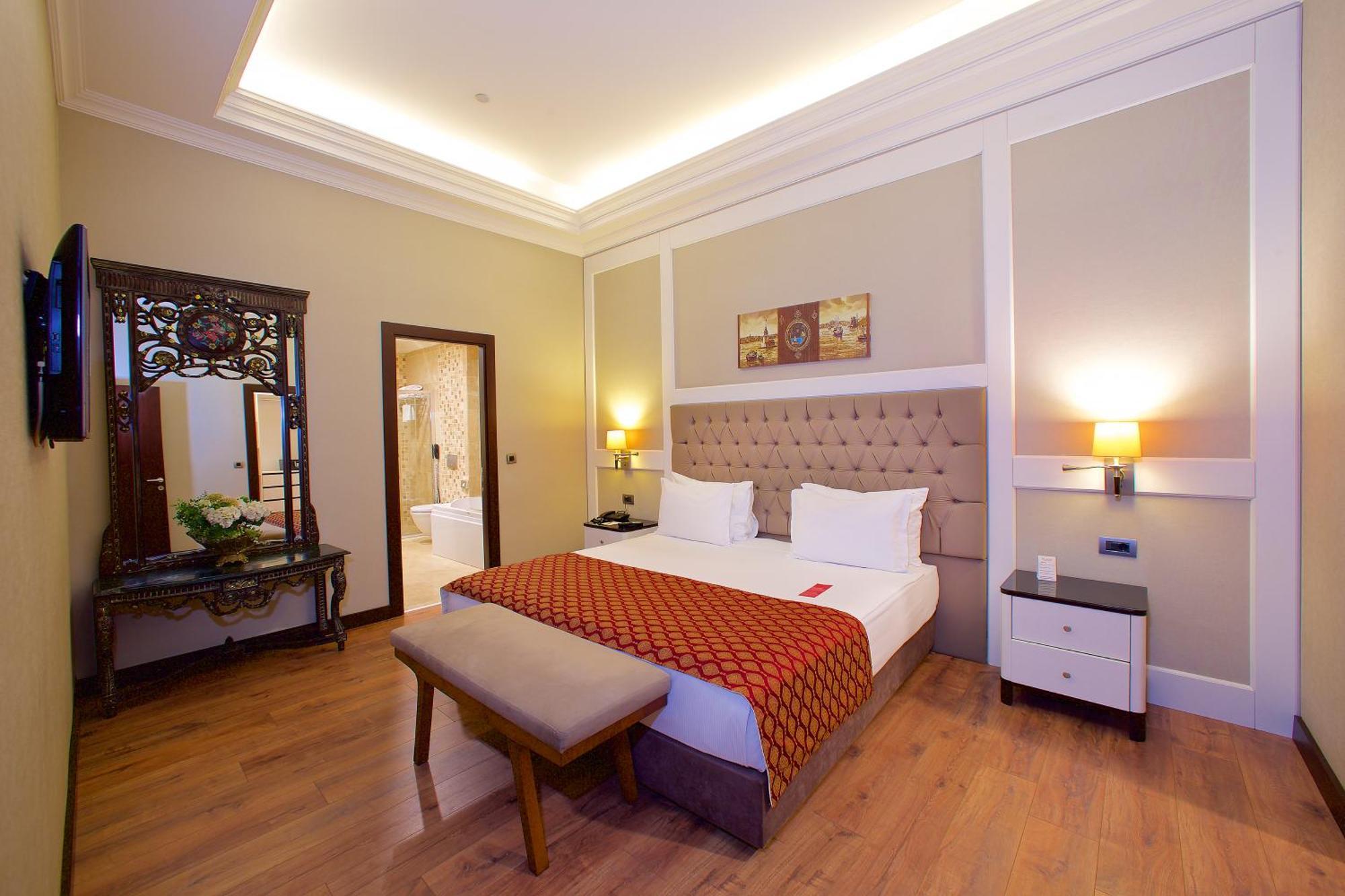 Ramada By Wyndham Istanbul Merter Exterior foto Deluxe Room